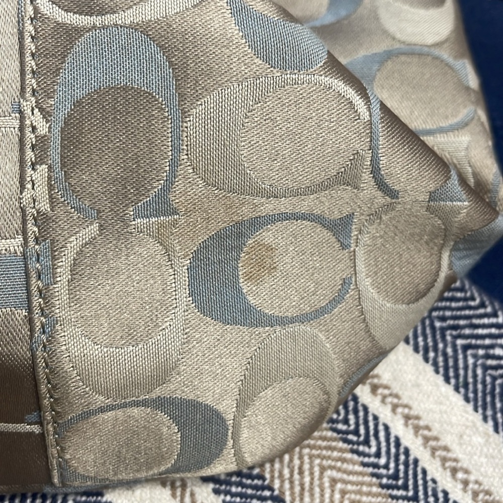 Coach F17676 Gallery East West Blue multi tote. Good condition. - Picture 7 of 13